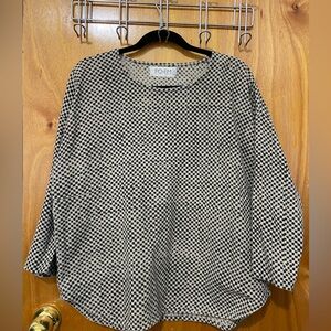 POEM Black and White Women's Top